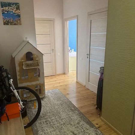 3-room In Arcadia, 100 M2 Apartman Odessza